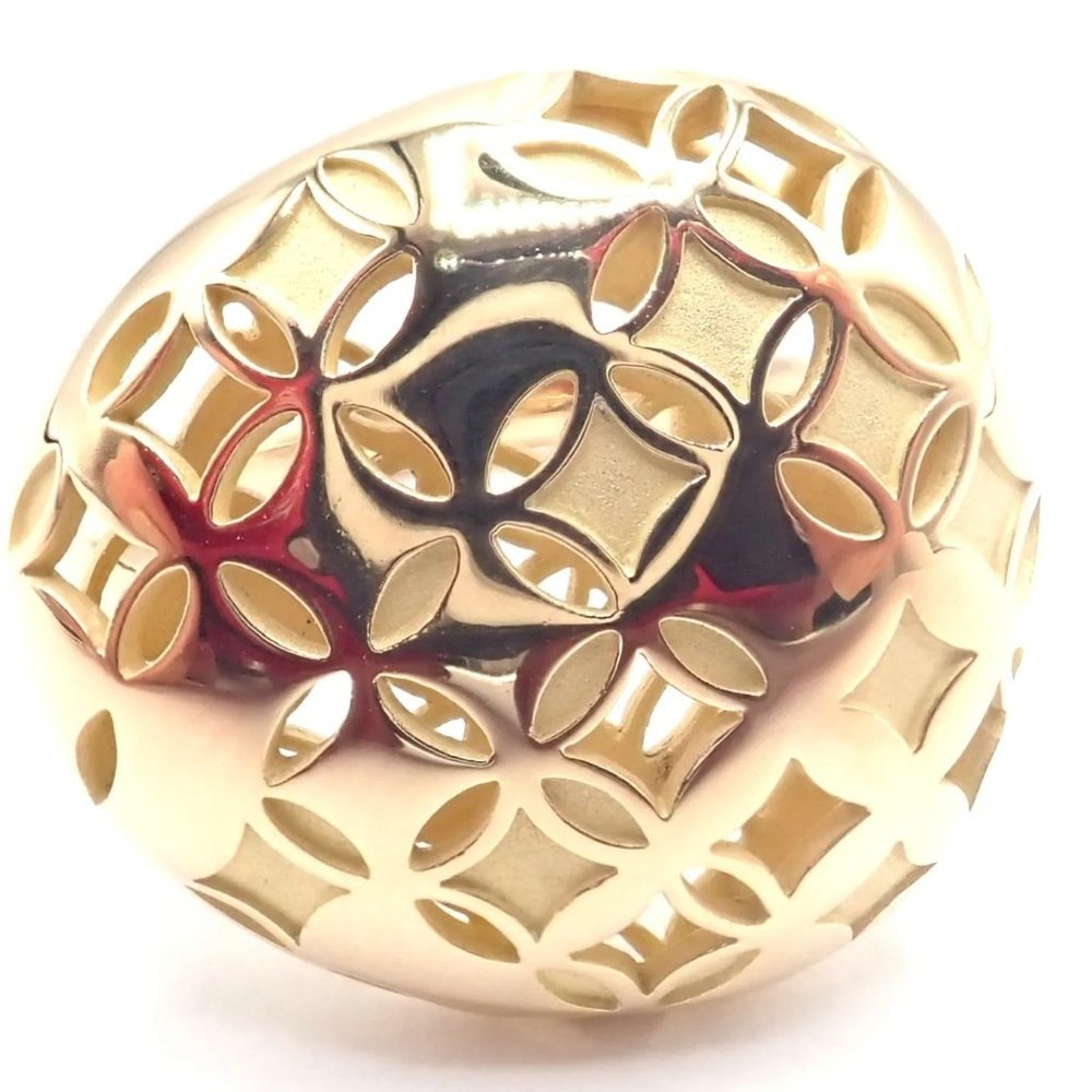 Authentic! Louis Vuitton Monogram 18k Yellow Gold Large Ring