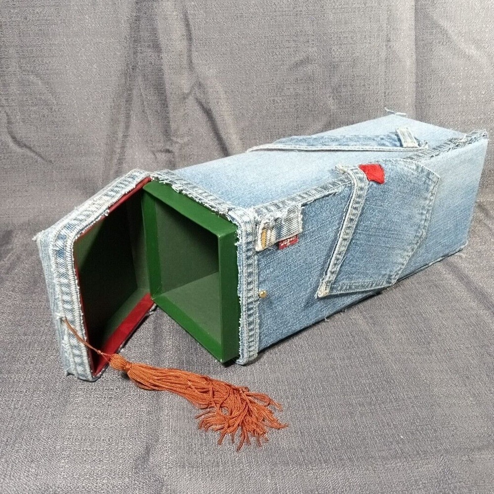 Levi's Jeans Distressed 501 Storage Box With Tassel, Little 'e' Red Tag 13x5x5" - Picture 3 of 12