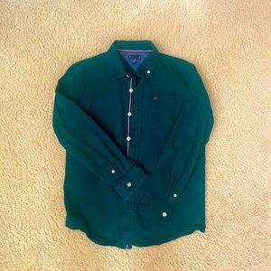 Tommy Hilfiger Shirt fit Big Boy (12/14)
