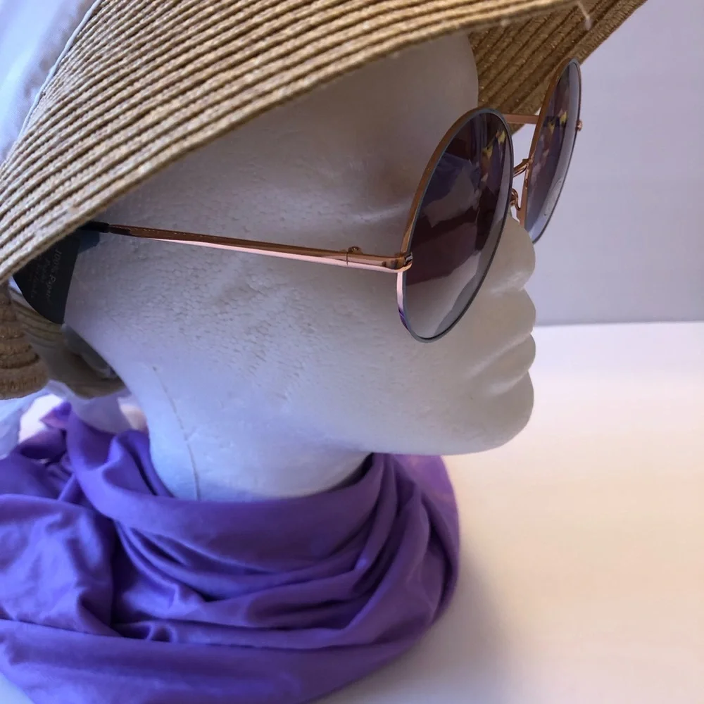 Fashion Sunglasses - Picture 3 of 7