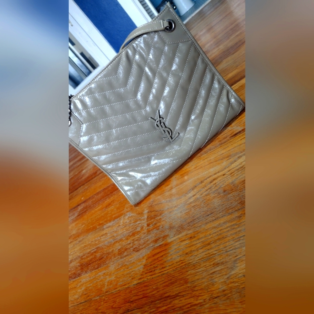 SLY boutique handbag medium shoulder bag