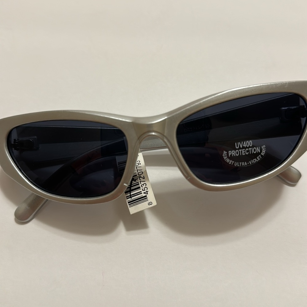 Fashion Sunglasses - Picture 4 of 9
