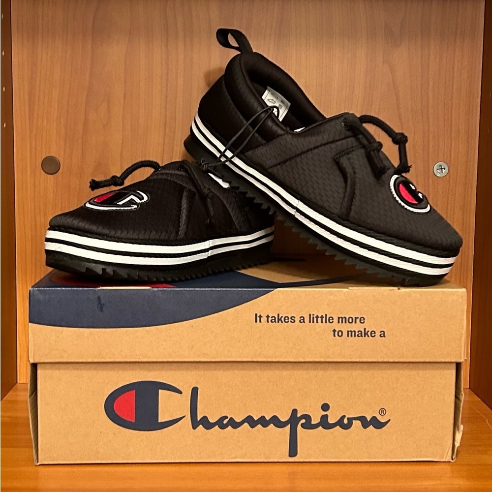 Champion Black University Mesh Sneakers Youth Size 4 NWT
