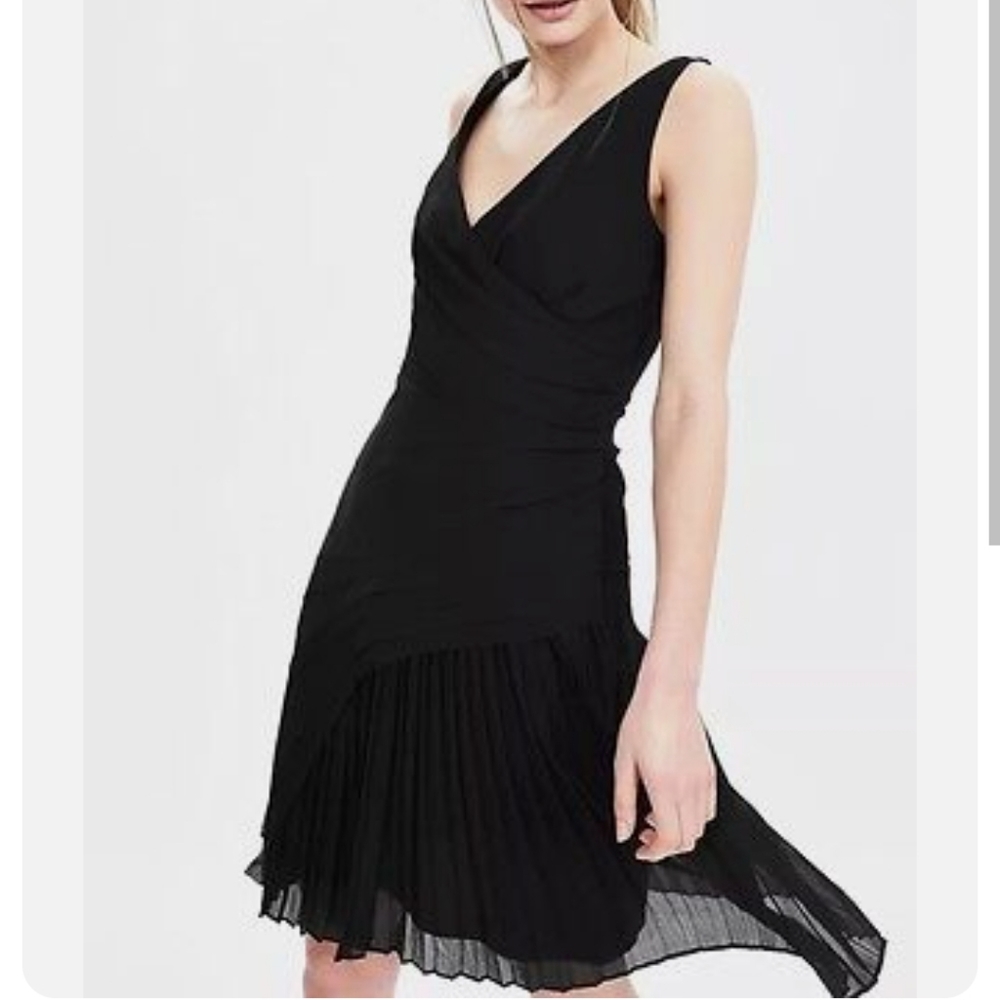 Banana Republic Chiffon Solid Pleated Sleeveless Dress Black 14