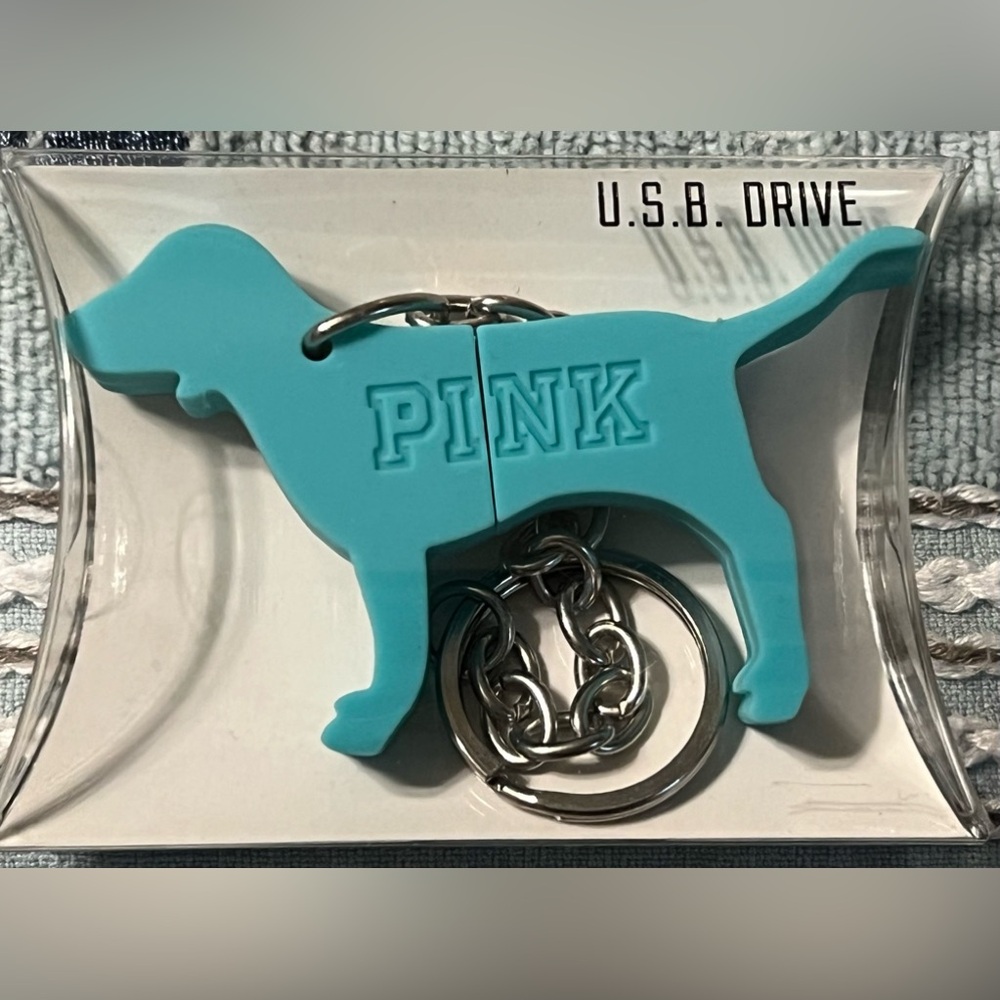 VS PINK ~ 8G U.S.B. DOG KEYCHAIN