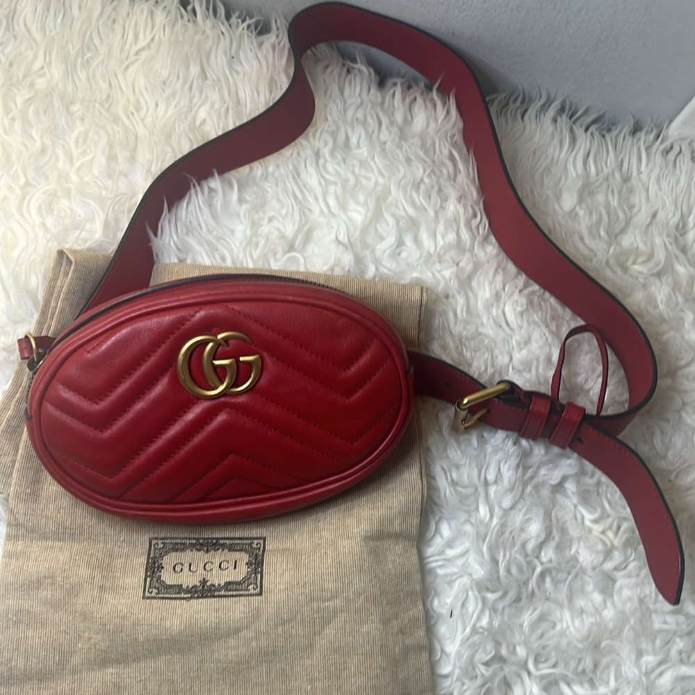 🌺Gucci GG Marmont Belt red leather bag