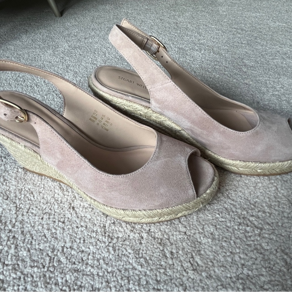 Stuart Weitzman Wedge size 7B - Picture 6 of 6