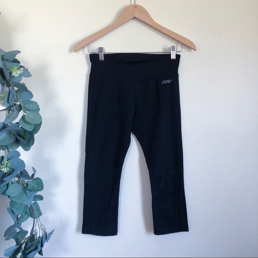 lorna jane | black crop leggings xs