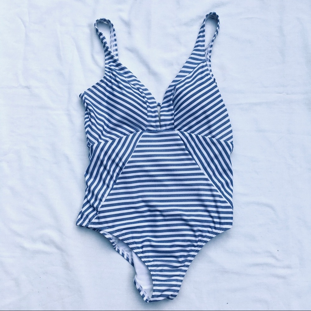 TIME & TRUE One piece swim suit blue white NWOT - Picture 2 of 9