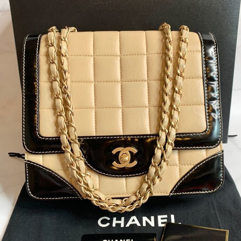 Authentic CHANEL CC Lambskin Patent Chocolate Bar Flap Bag Chain Beige Black