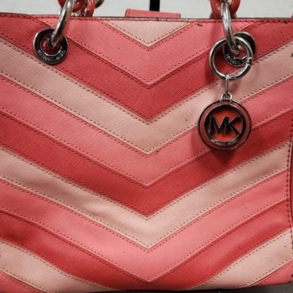 MICHAEL Michael Kors Cynthia  North South Satchel Chevron Coral 2 way bag