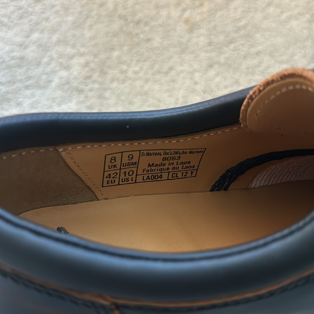 Dr Martens Shoe - Picture 3 of 7