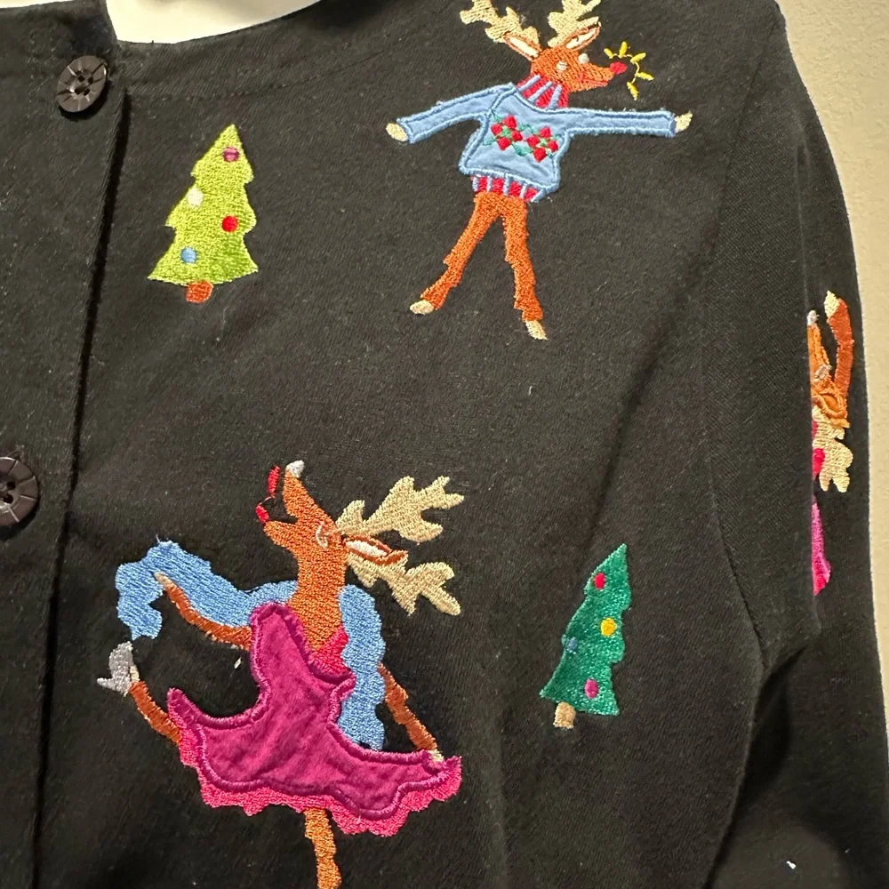 Super Cute Michael Simon Lite  Large Christmas Top Reindeer - Picture 2 of 10