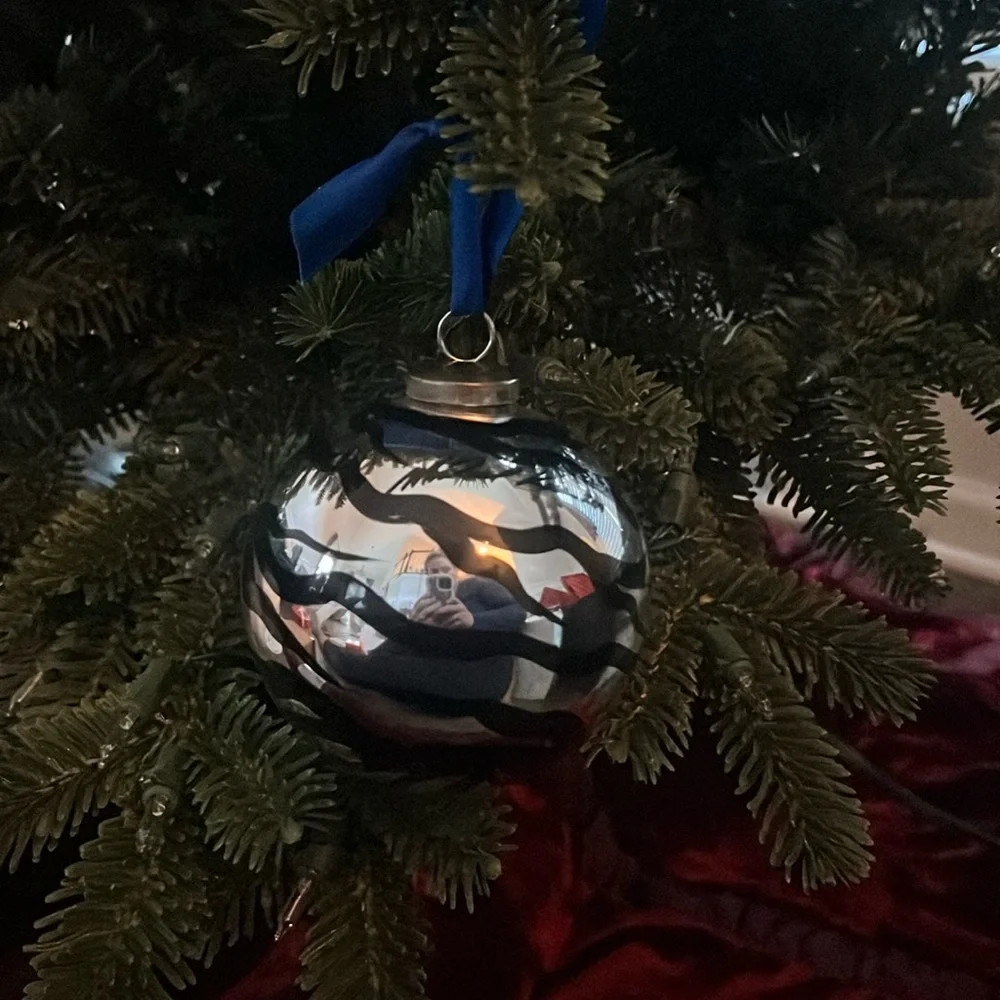 Michael Kors Zebra Ornament Ball- RARE - Picture 1 of 2