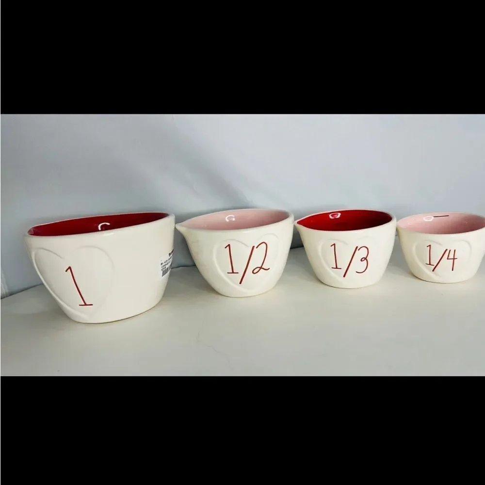 Rae Dunn snoopy valentines measuring cups - Picture 5 of 7