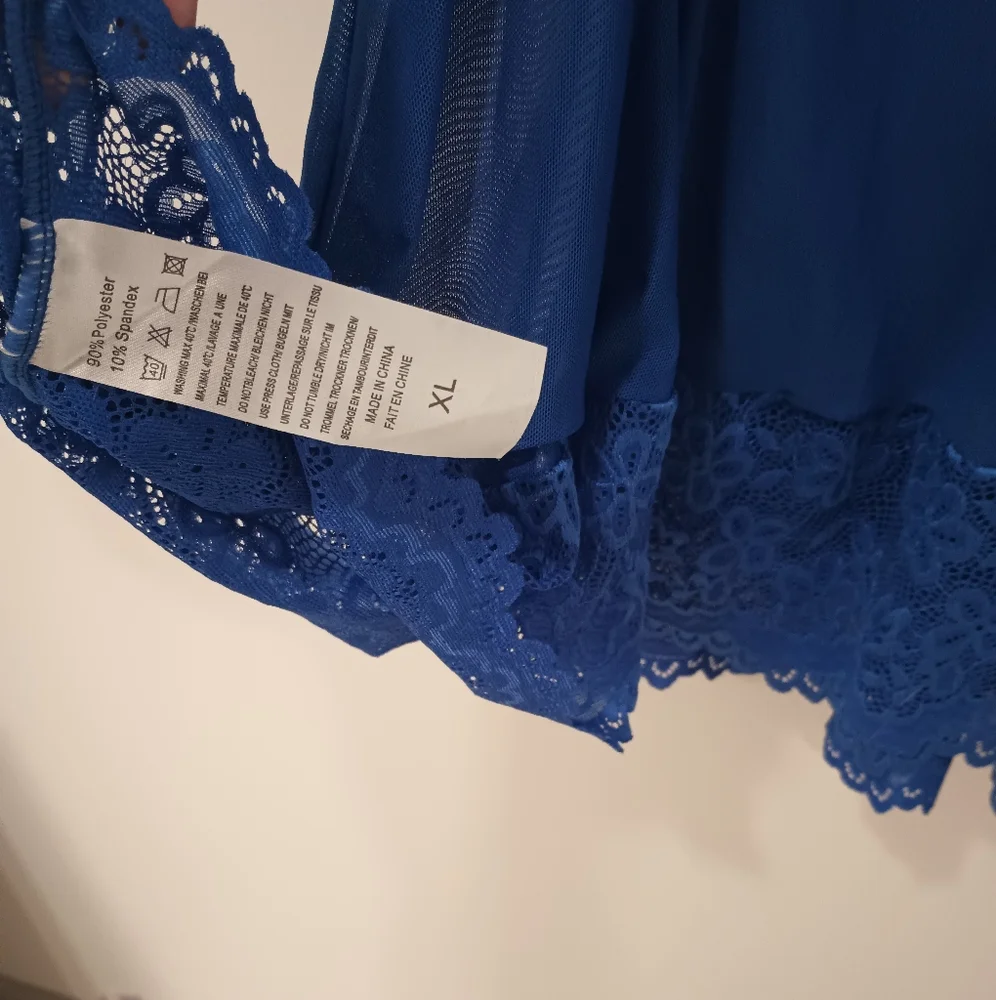 Lace blue slip - Picture 5 of 5