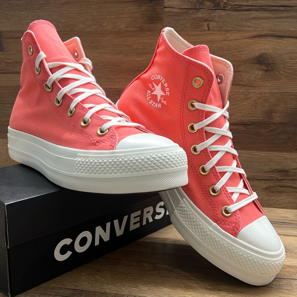 CONVERSE CTAS LIFT HI BRAND NEW
