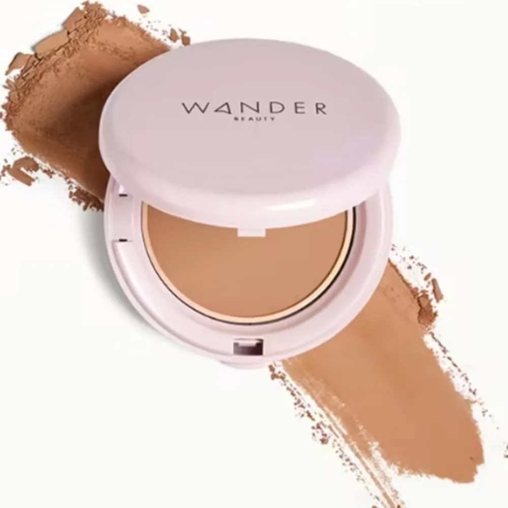 Wander Beauty Wanderlust Powder Foundation in Golden Rich, 9g/0.31oz - Picture 4 of 12