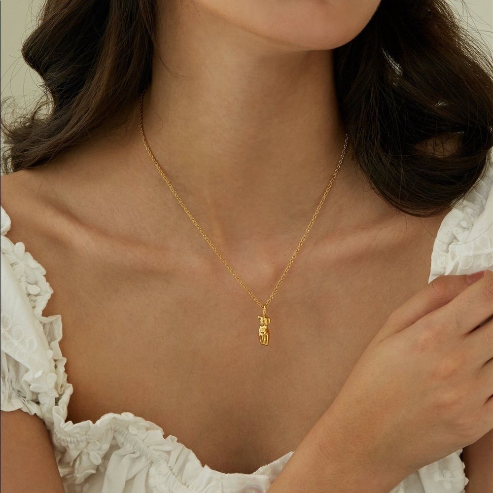 NEW 18k Gold Female Silhouette Necklace - Picture 5 of 10