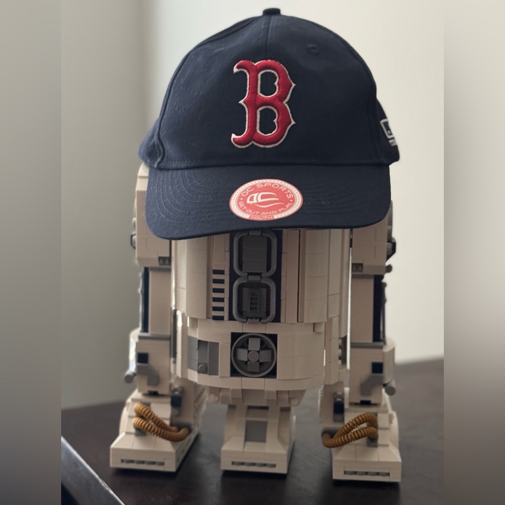 ⚾️ BOSTON RED SOX youth hat ⚾️ New: adjustable, velcro