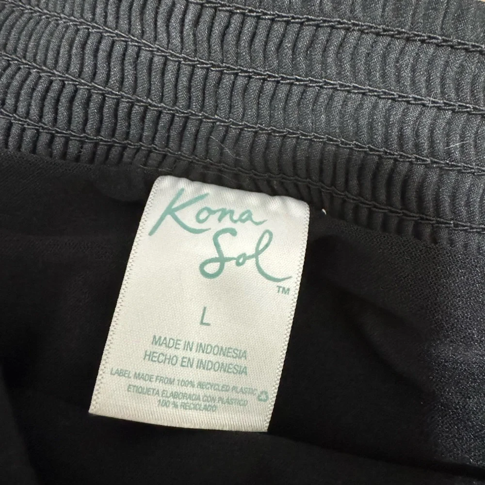 KONA SOL LARGE BLACK SKIRT - Picture 2 of 3