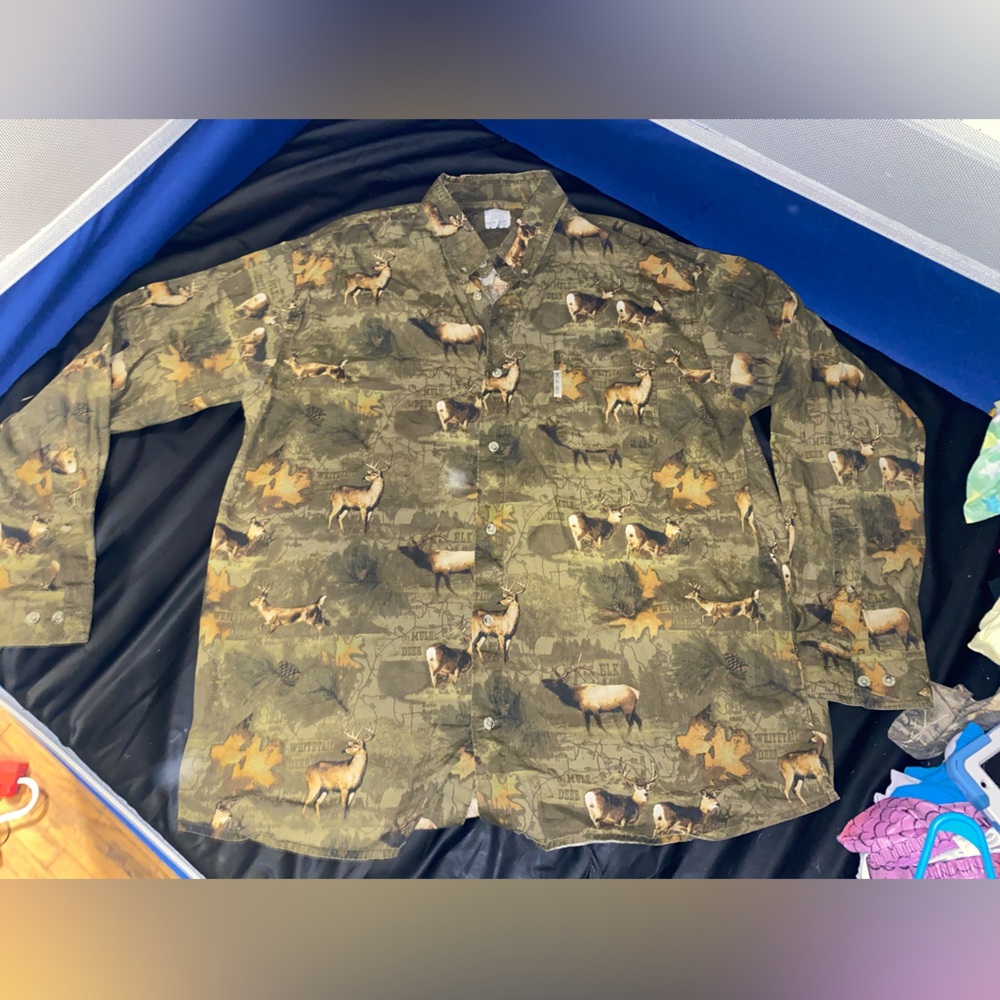 Mens Columbia Deer // Woods Button Down Shirt