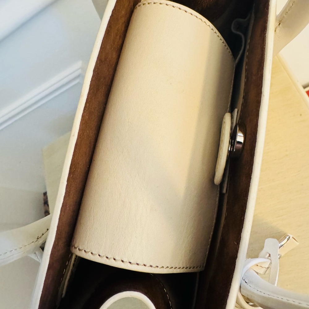 Dooney & Bourke Satchel handbag - Picture 6 of 8