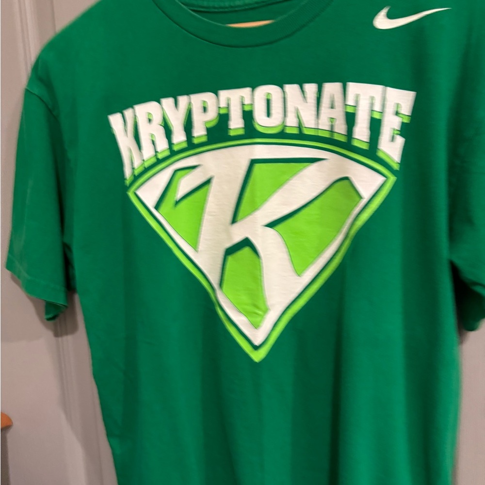 Rare ‘09 Nike KryptoNate Robinson NBA Dunk Contest Player Exclusive T Shirt GLOW