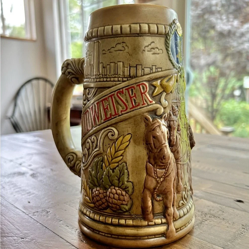 Budweiser Gold Beer Stein - Picture 1 of 7