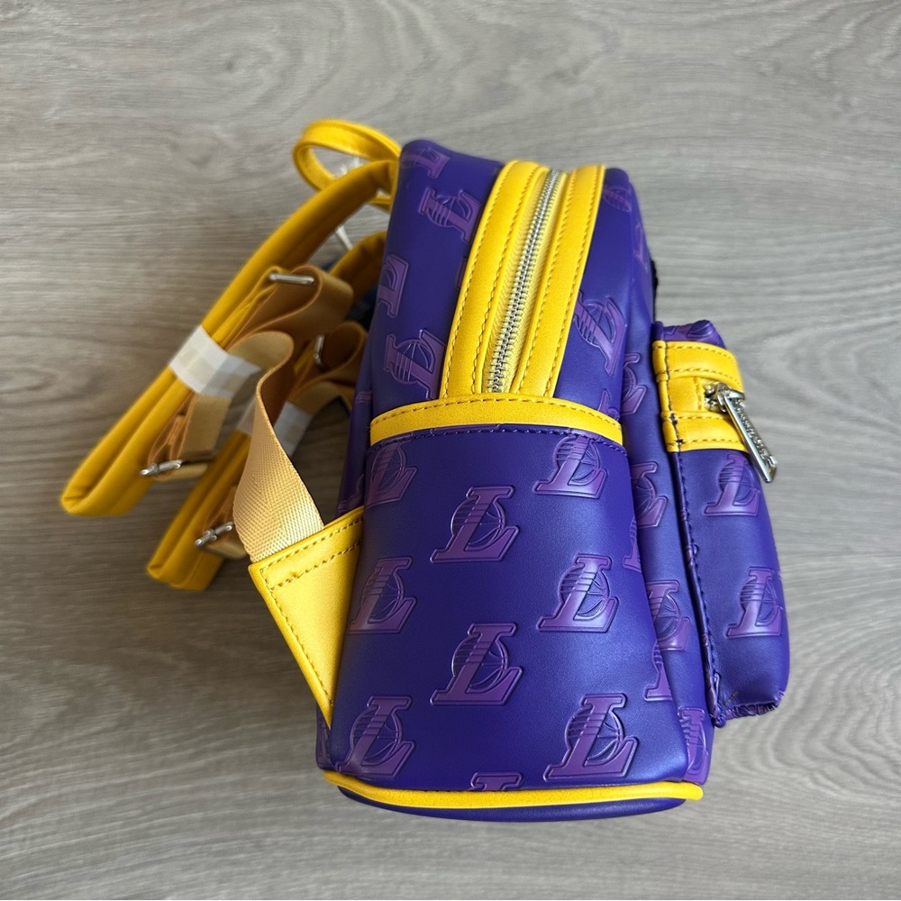 🆕 Loungefly x NBA Los Angeles Lakers Debossed Logo Vegan Leather Mini Backpack - Picture 4 of 10