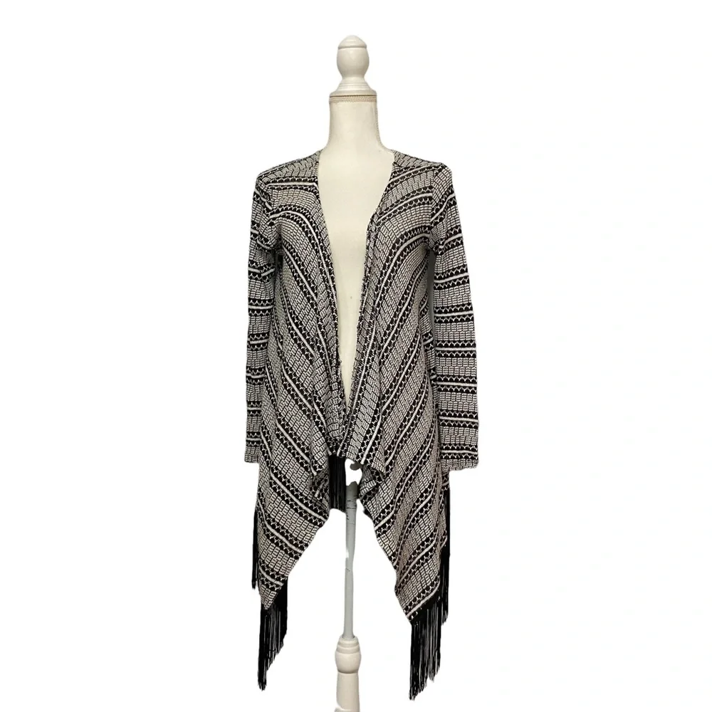 L.A. Hearts Open Front Fly Away Fringe Cardigan - Picture 4 of 11