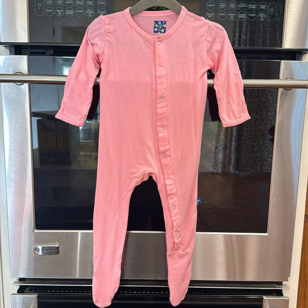 KicKee Pants - Solid Footie w/Snaps in Pink - Size: 6-9M
