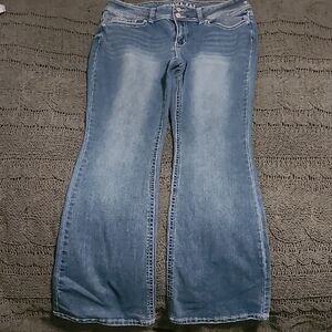 ❤️Gemma Rae Blue flare jeans