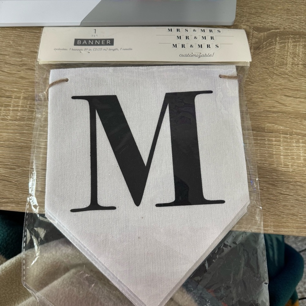 Target Wedding Mr & Mrs Banner NWT
