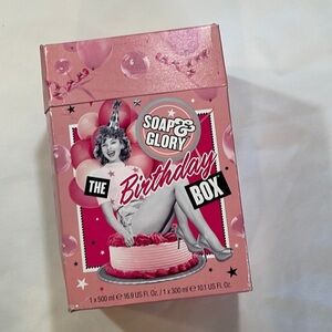 SOAP & GLORY THE BIRTHDAY BOX