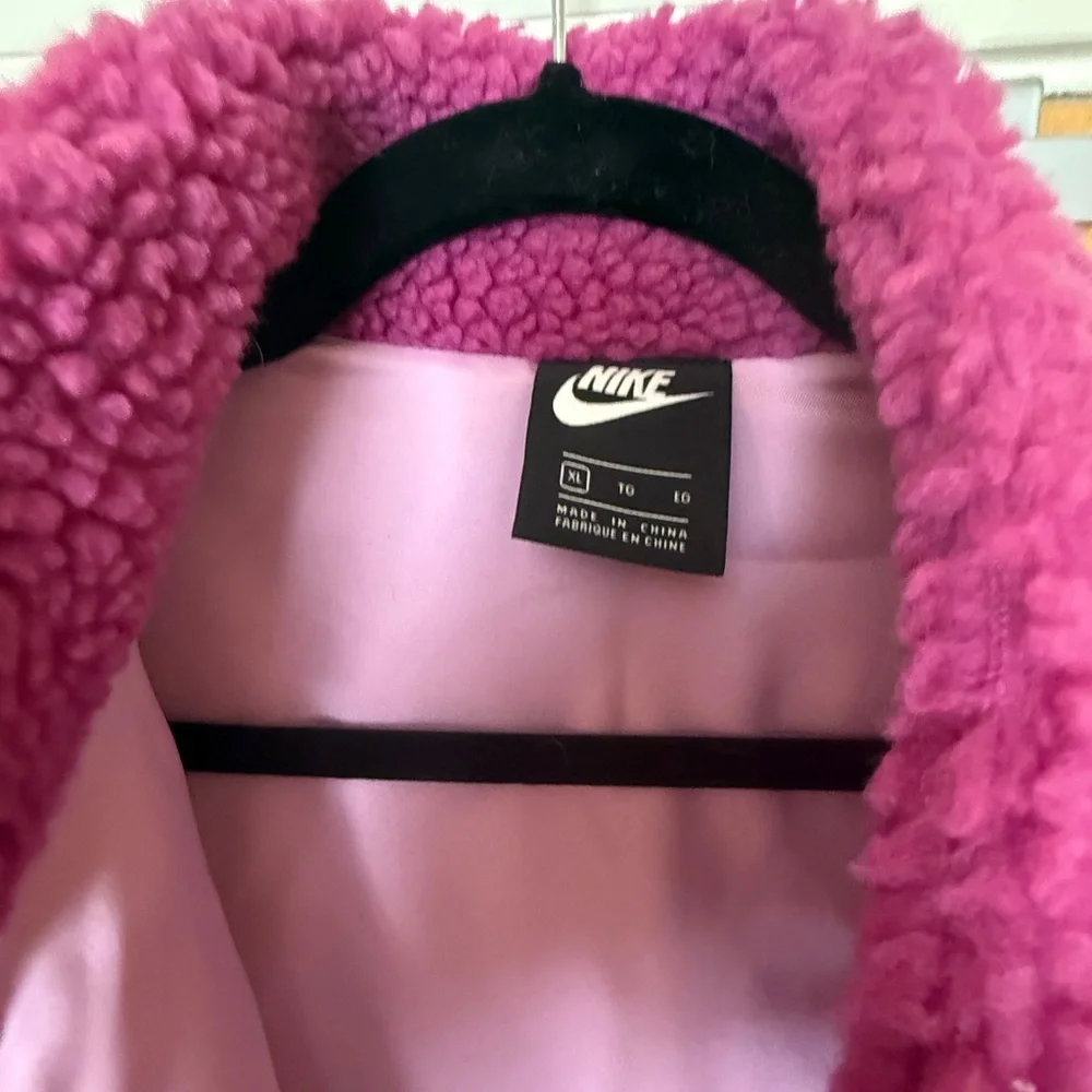 Nike Pink Fleece Jacket - Picture 2 of 5