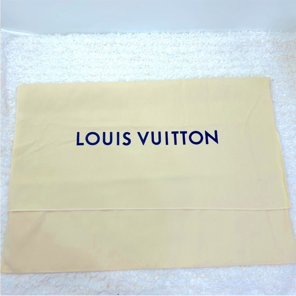 Louis Vuitton Dust Bag Size 22”x15.5”