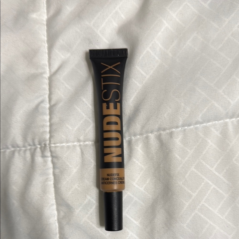 Nudestix Cream Concealer Shade Nudefix