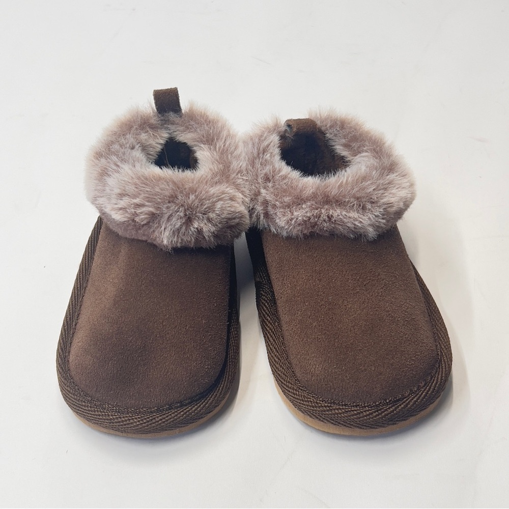 BEARPAW child’s brown Booties With Fur 0/6 months - Picture 2 of 10