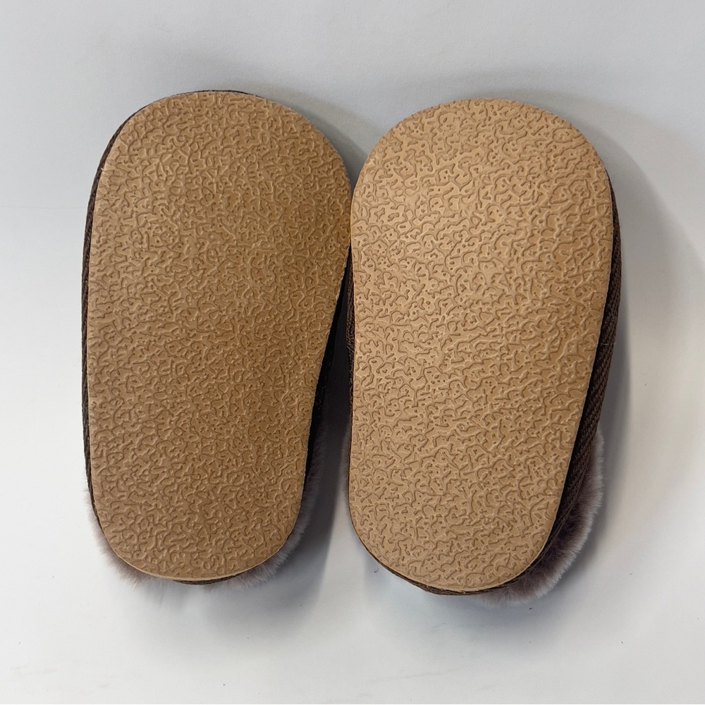 BEARPAW child’s brown Booties With Fur 0/6 months - Picture 9 of 10