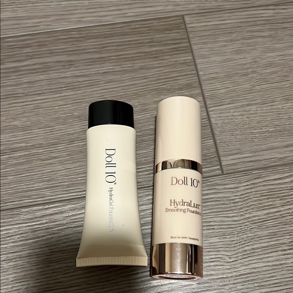 Doll 10 HydraLux Foundation Duo