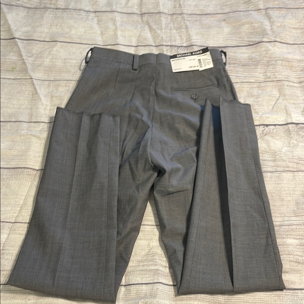 New boys Michael Kors Gray suit Classic Design - Picture 4 of 8