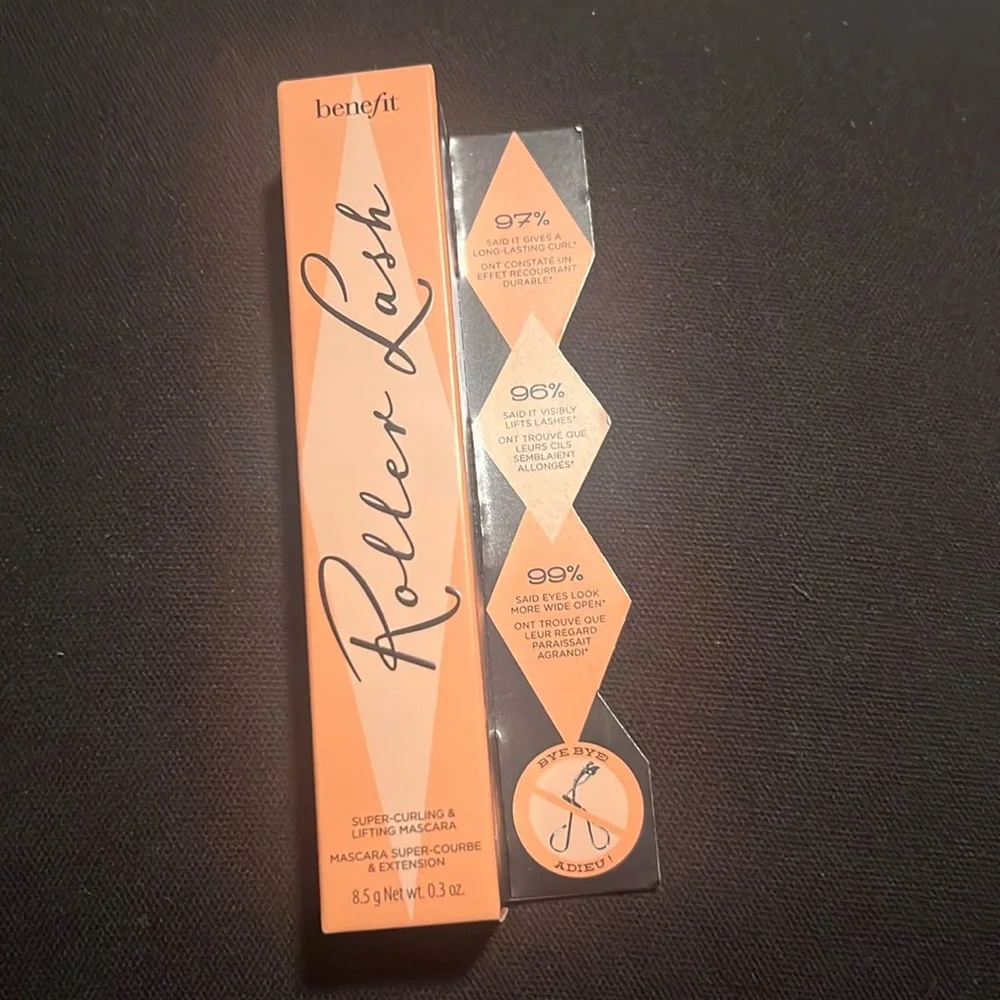Benefit Roller Lash Mascara - Picture 1 of 3