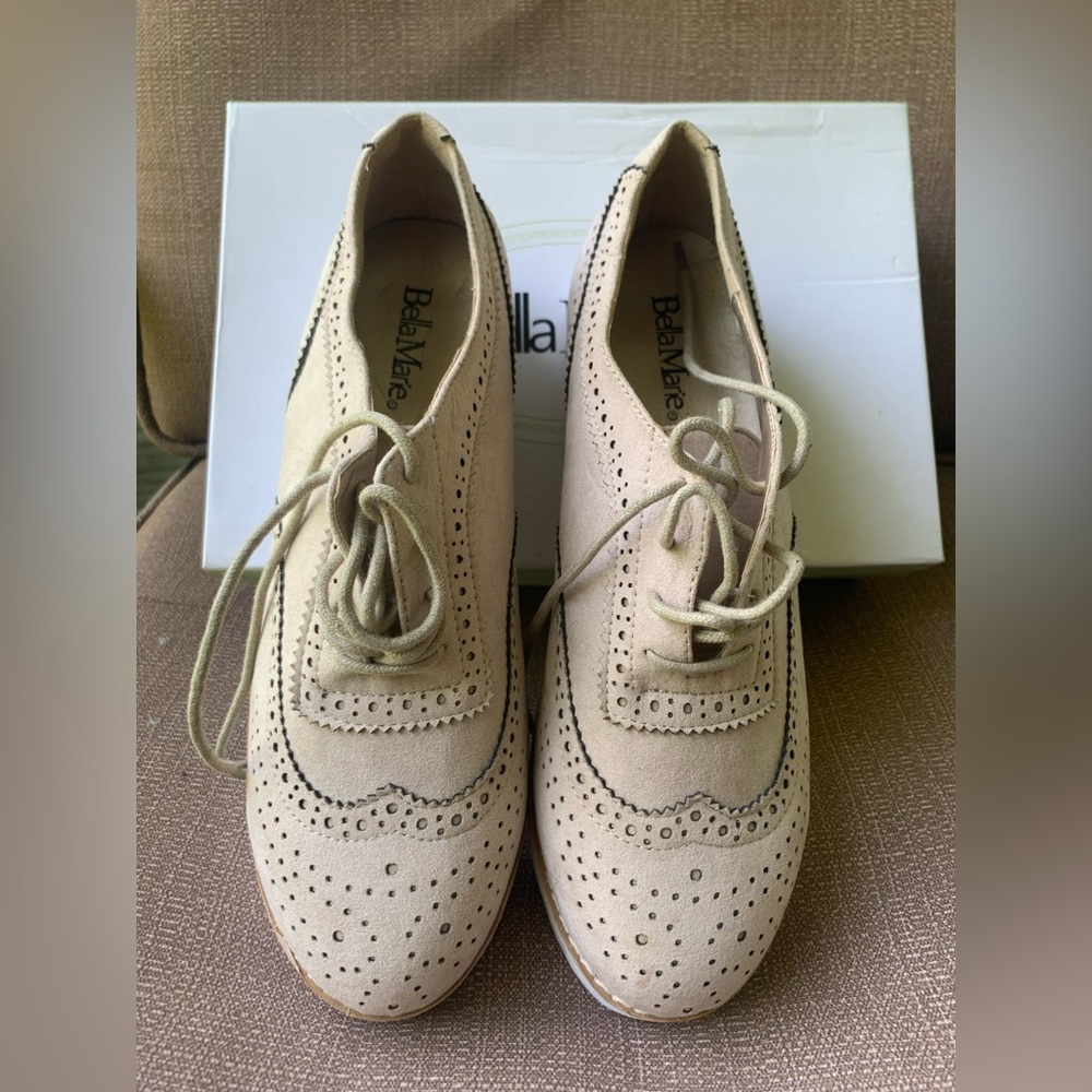 Beige Lace-Up Brogue Shoes