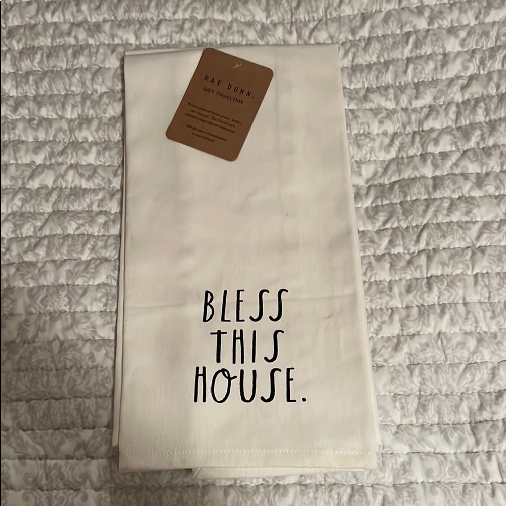 Rae Dunn Kitchen Towel Set