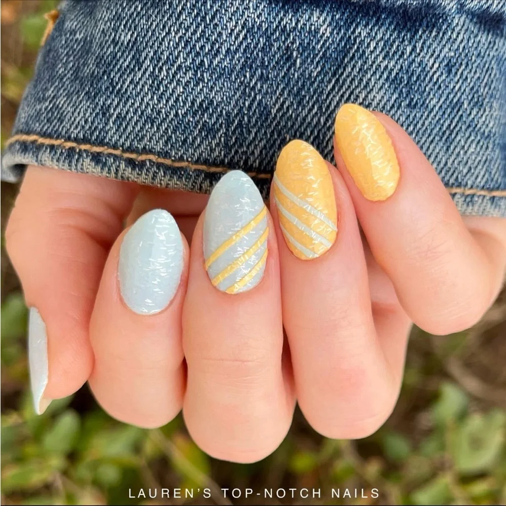 *Exclusive* Color Street: Mellow Yellow | Pale Pastel Curved French Tips Spring - Picture 2 of 12
