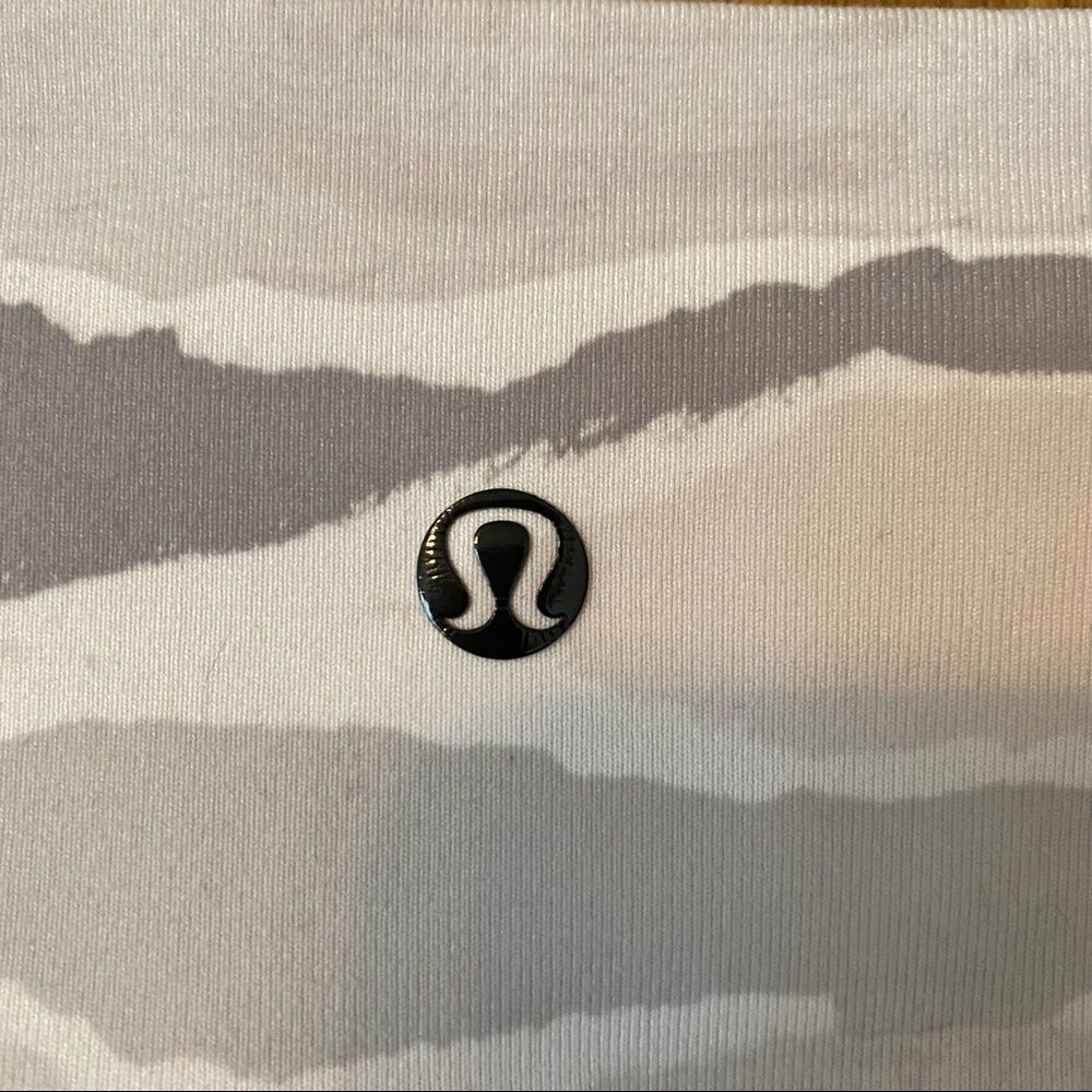Lululemon True Self Crop Legging - Picture 9 of 9