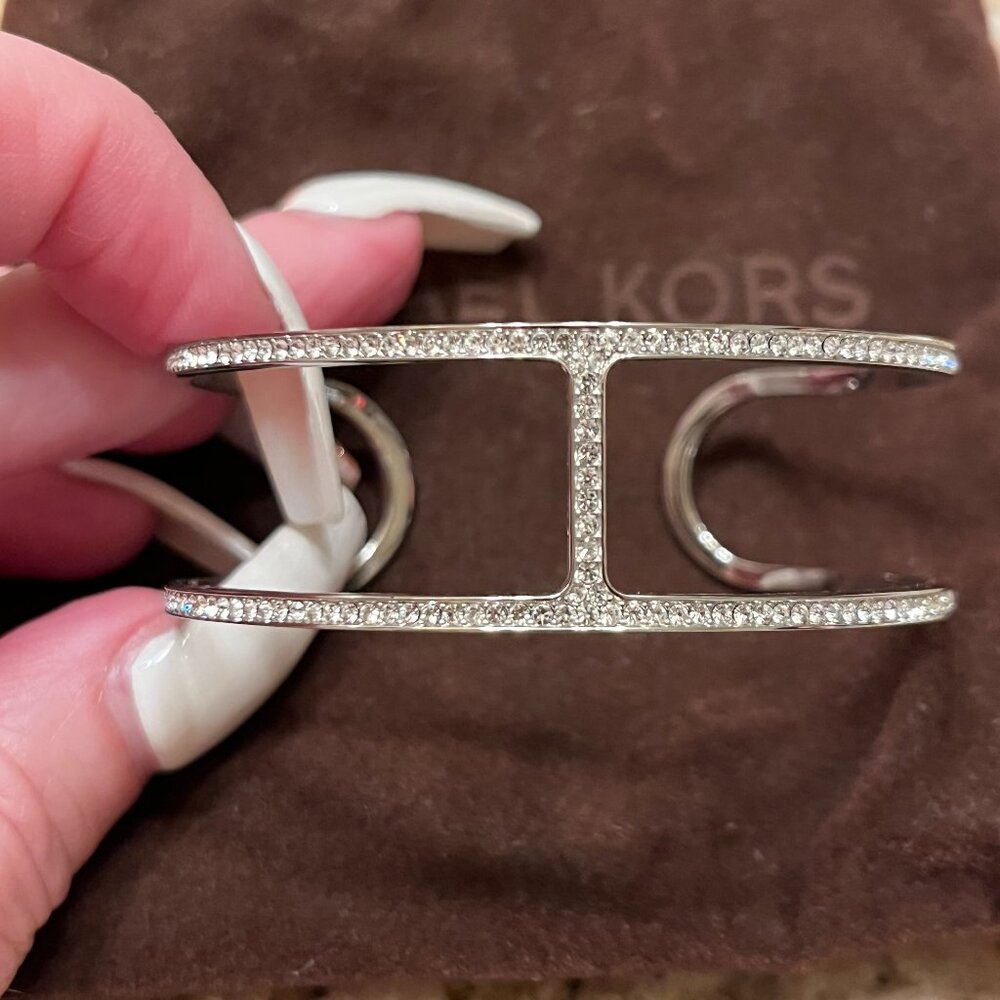 MICHAEL KORS Silver Tone Brilliance Cuff Bracelet Crystals Pave w/Pouch - Picture 2 of 4