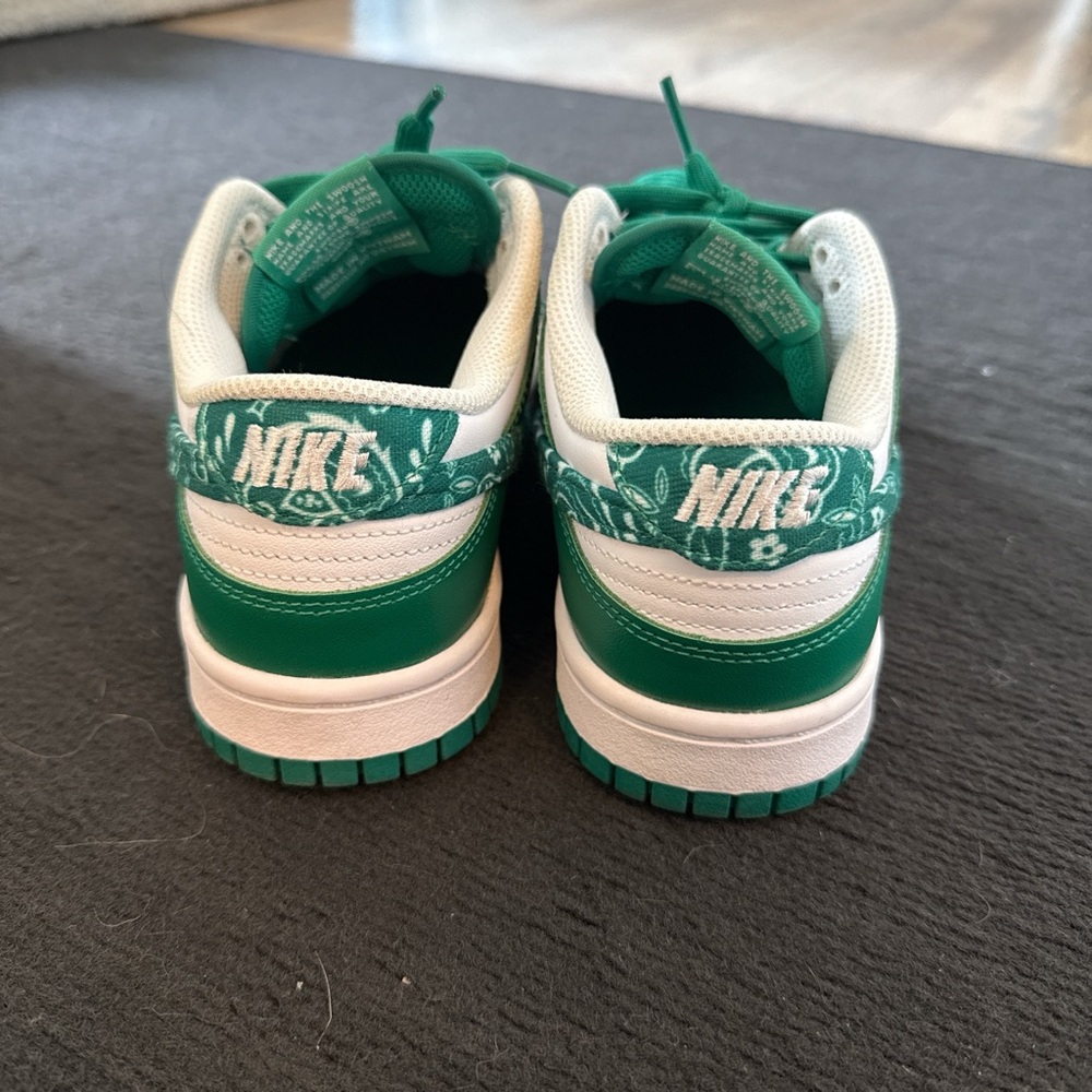 Nike Green Paisley Dunks - Picture 3 of 4