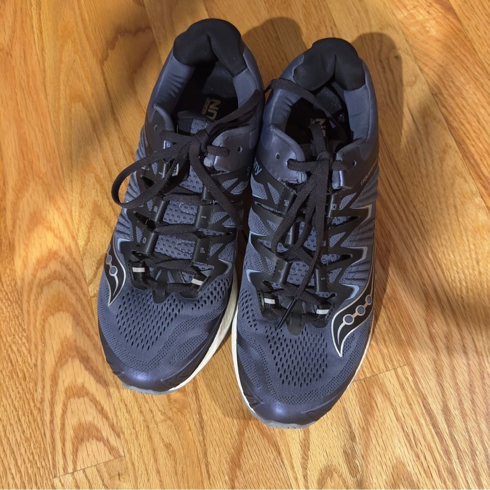 Saucony Everun Sneakers - Picture 7 of 16